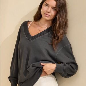 Aerie Oversized V-Neck Sweatshirt Smokey Grey Raw Hem Cozy Pullover XXS